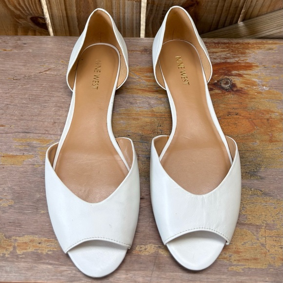 Nine West NW7Blossom White Leather Open Toe Flats Size 8M - Picture 1 of 7